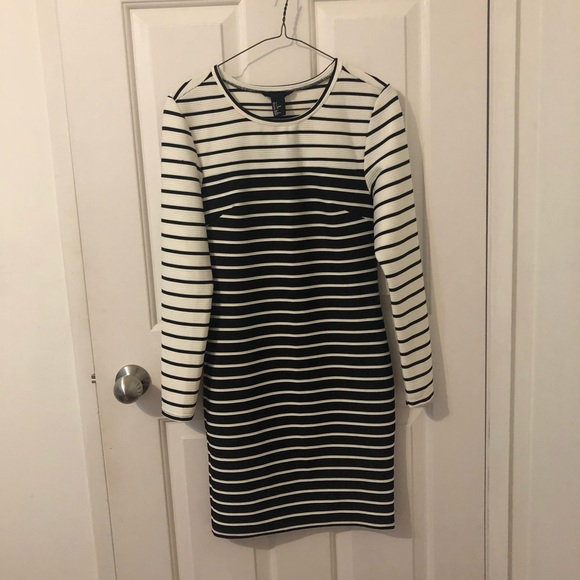 Long sleeve striped dress - Picture 1 of 2